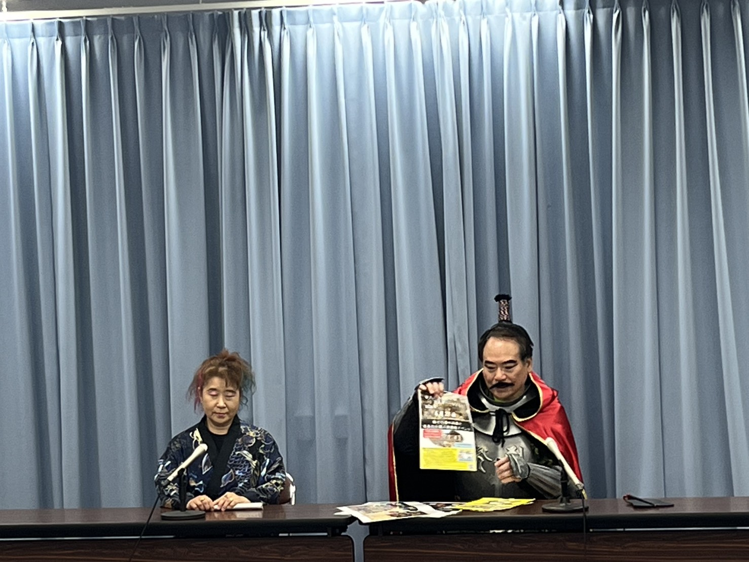 信長サンバ記者発表の様子1